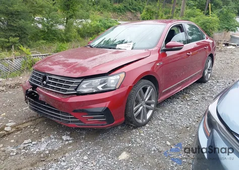 2017 Volkswagen Passat 1.8T R-Line z USA, uszkodzony, nr VIN 1VWDT7A38HC057399
